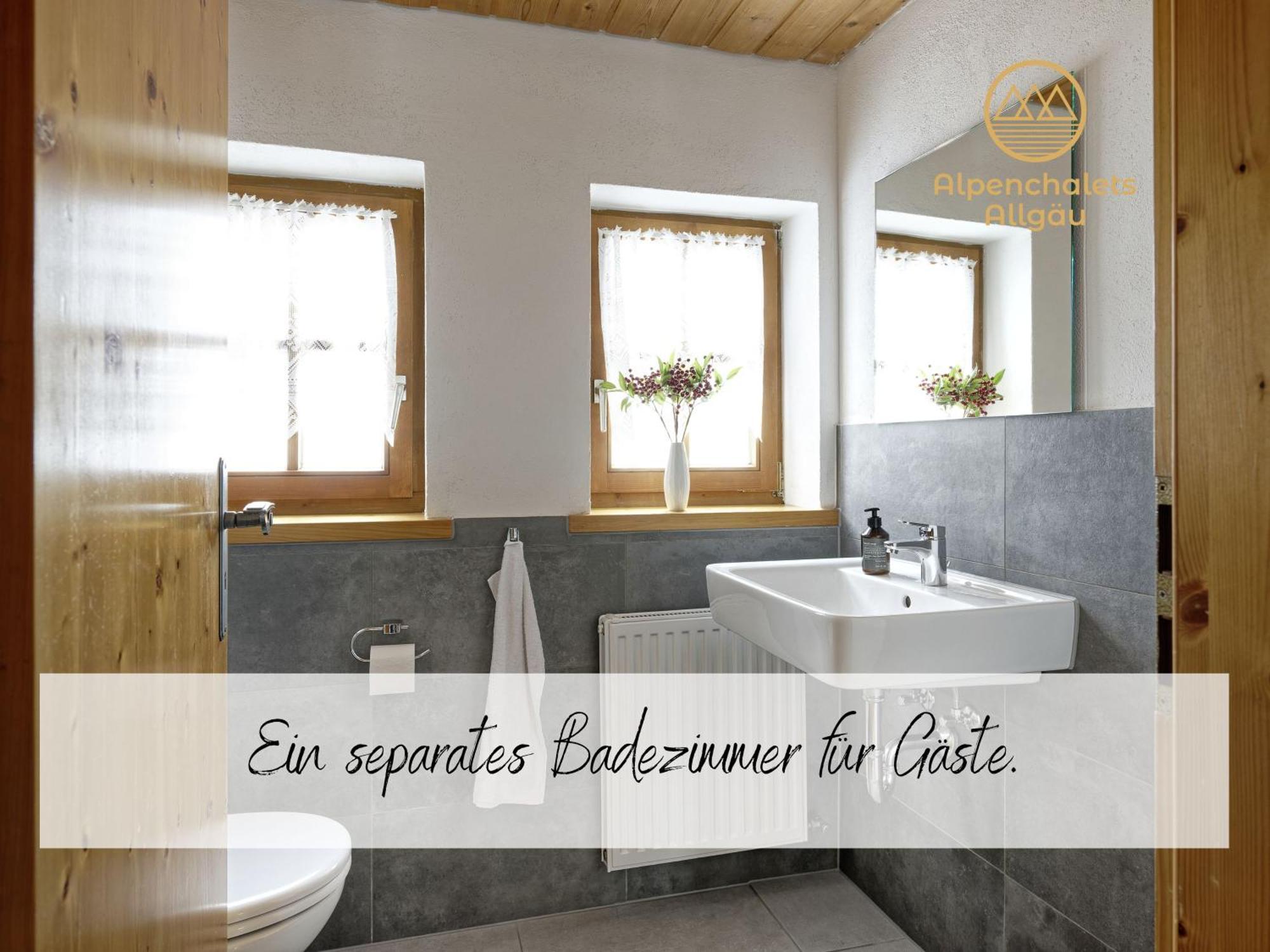 Gemuetliches Ferienhaus Mit Garten Kamin, Eine Separate Ferienwohnung, Neu Renoviert, Ideal Fuer Familien Und Gruppen Immenstadt im Allgäu Extérieur photo